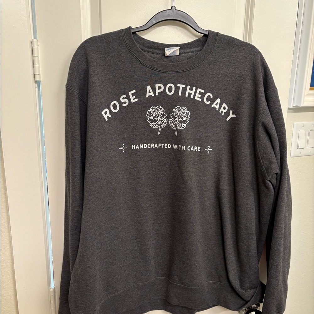 Schitt’s Creek Rose Apothecary Gray Unisex Sweatshirt